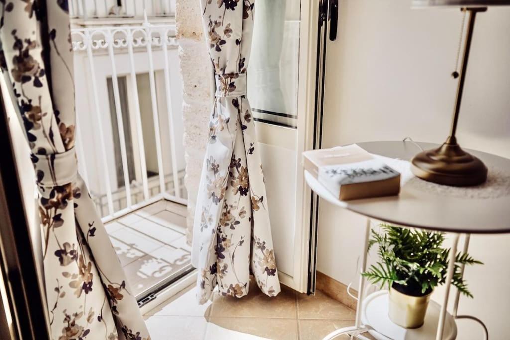Torre Dalu' - A Due Passi Dalla Spiaggia Di Porta Vecchia, Con Terrazzo Privato E Netflix Monopoli Exteriér fotografie